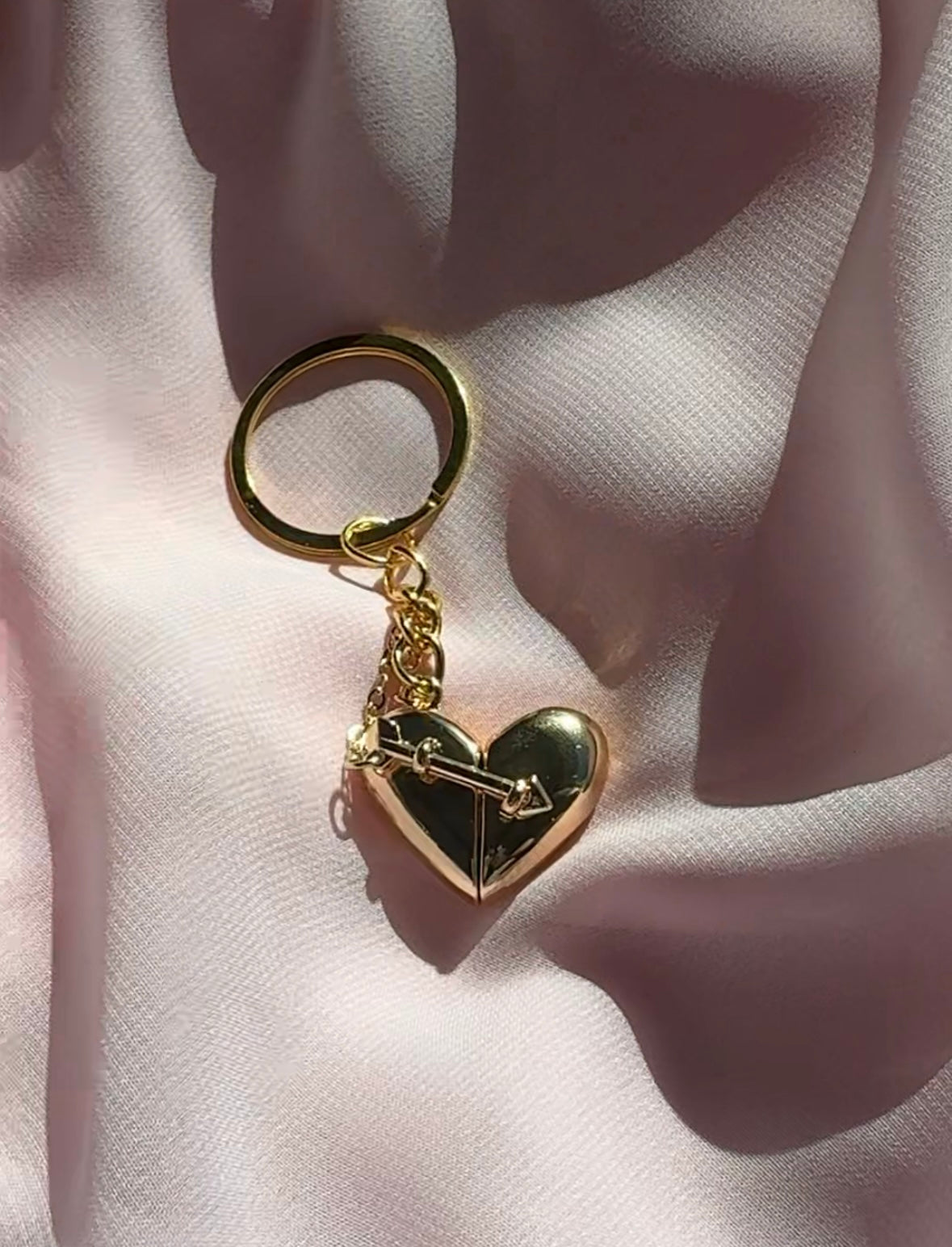 Aria Keychain - Customizable Heart with Note
